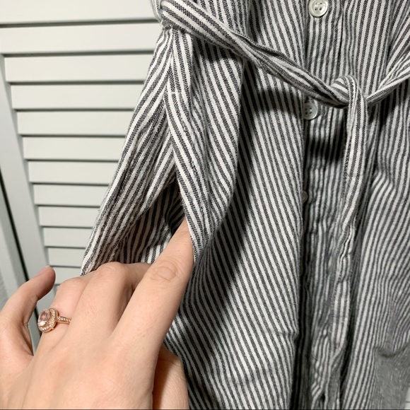 The Frock Shop button down dress with pockets! - Picture 3 of 6